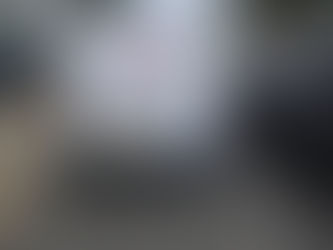 Emergency locksmith service in Kilburn NW6 helping customer regain access to property