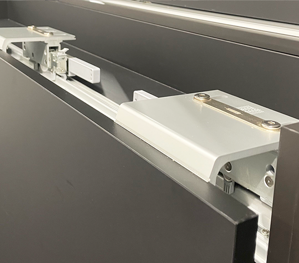 Top hanging sliding door CEMUX GROUP