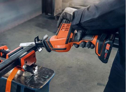 Miniature : Scie Sabre 18V FEIN (sans accu ni chargeur)