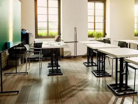 [카자흐스탄] “편안한 학교”프로젝트를 위해 자국 내 가구만을 구매할 것