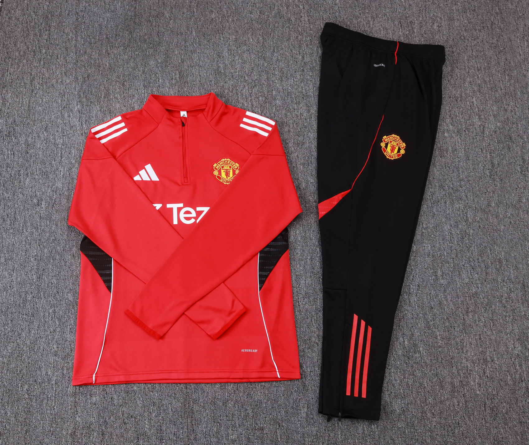 Kids Manchester United Red Training Suit 25/26