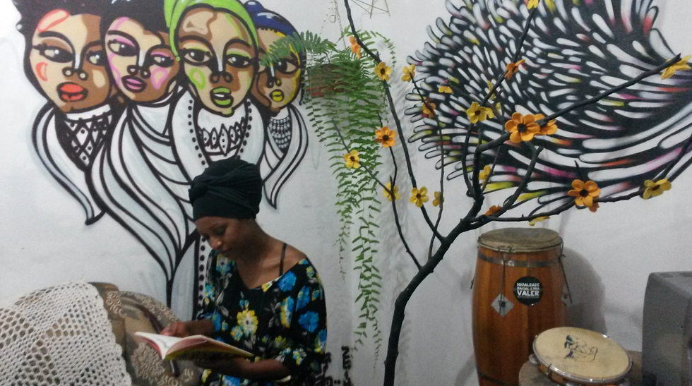 Escritora Débora Garcia. foto Lívia Lima