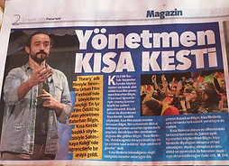 Yönetmen Kısa Kesti Theory Adlı filmiyle Toronto Urban Film Festivali'nde izleyicilerin seçtiği 'En iyi film Ödülü'nü alan yönetmen Baturhan BİLGİN, 'Kısa Kestik başlıklı söyleşisiyle Şahinkaya Kolejinde öğrencilerle bir araya geldi. Kolejin Tea-Talk Yaşamdan Dersler Söyleşi Günleri'ne konuk olan ödüllü kısa film yönetmeni Baturhan BİLGİN, 11'inci sınıf öğrencileriyle sinema üzerine keyifli bir sohbet gerçekleştirdi. Büyük Sahne'de düzenlenen 'Kısa Kestik' başlıklı söyleşide, kısa film sanatı üzerine konuşan Bilgin, film çekiminde dikkat edilmesi gereken unsurları öğrencilerle paylaştı. Birçok kısa film çeşidinin olduğunu dile getiren Bilgin, "Kısa filmlerin, "Anlatacağımız konuyu seyirciye en iyi şekilde nasıl anlatırız" diye çekilmesi gerekir" dedi. Kısa filmlerin bilmediğimiz değil, bildiğimiz konuları anlattığını dile getiren Baturhan BİLGİN, kısa filmlerin aynı zamanda farkındalık yarattığını da söyledi. Kısa filmlerin dünya ve ülkemizdeki tarihçesi hakkında da Şahinka