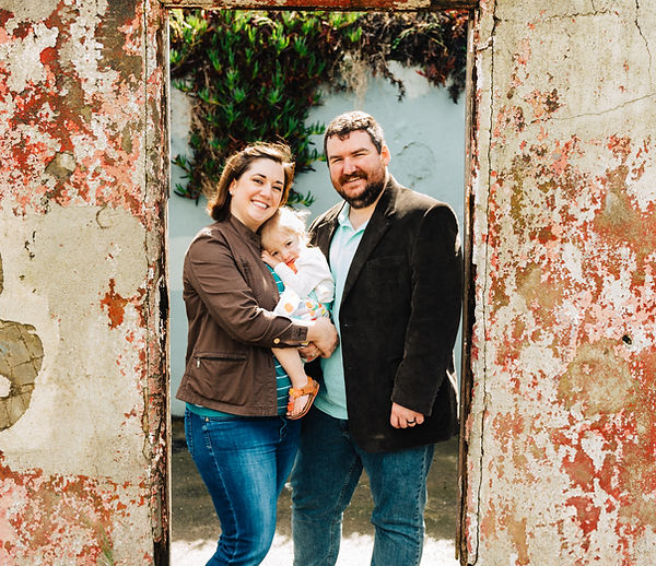 Image of Regrin and family