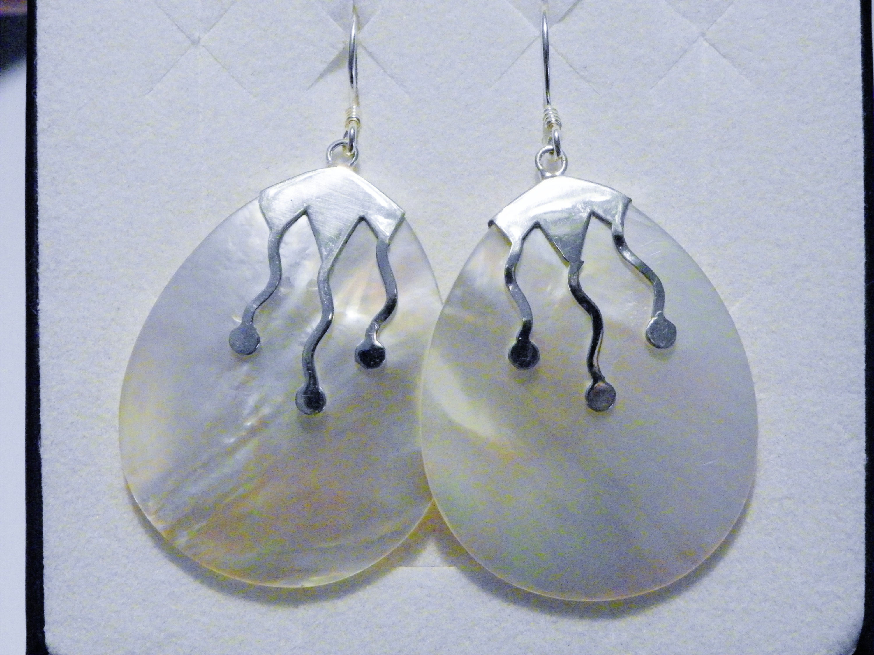 Mother of Pearl (16.50cts) earrings in Nickel Free Sterling Silver