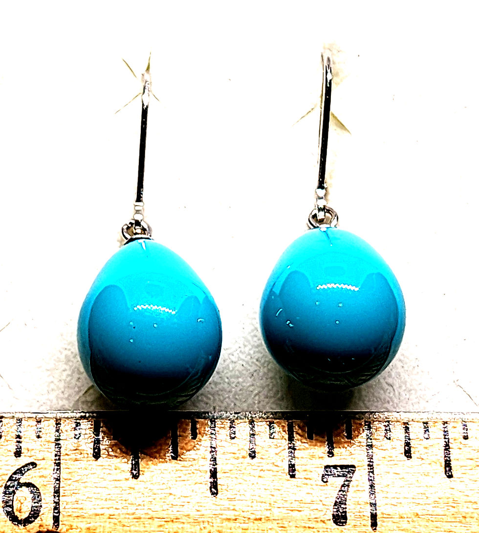 Thumbnail: Sleeping Beauty colored shell pearl earrings in Rhodium over 925 Sterling Silver