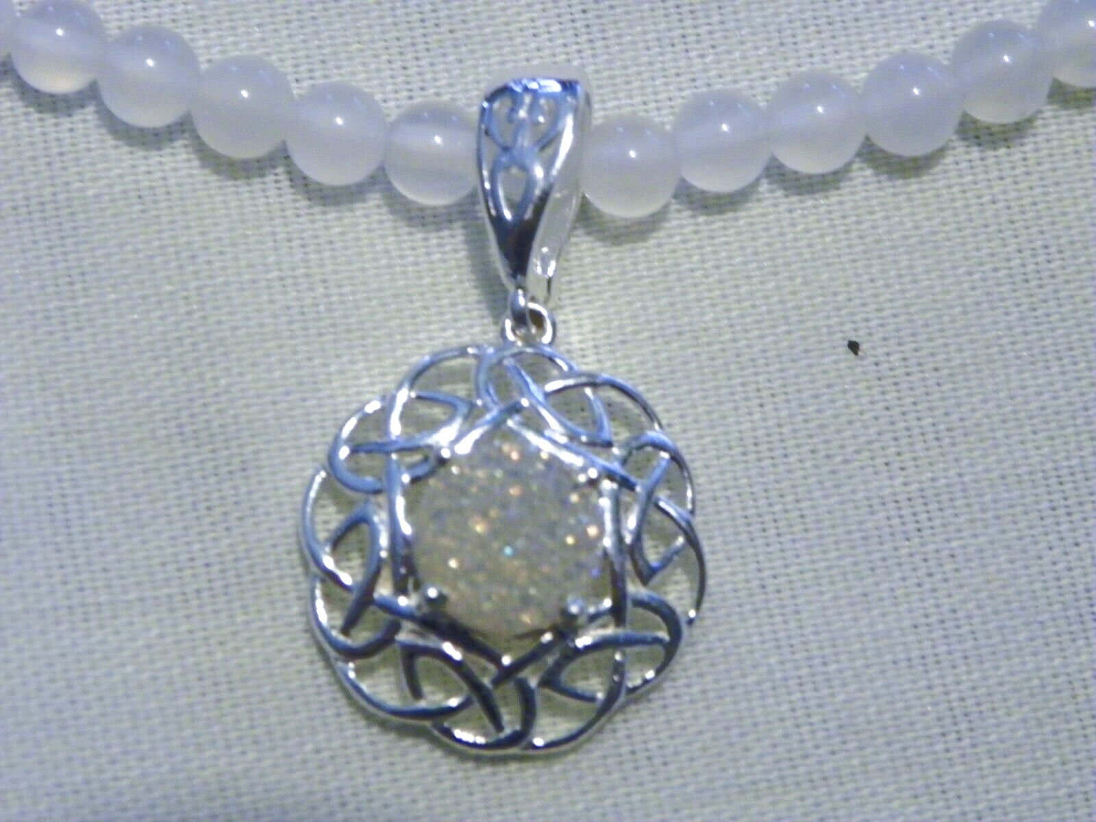 Pearl shimmer druzy quartz and white quartzite necklace 20 in plat/925 107.55 ct