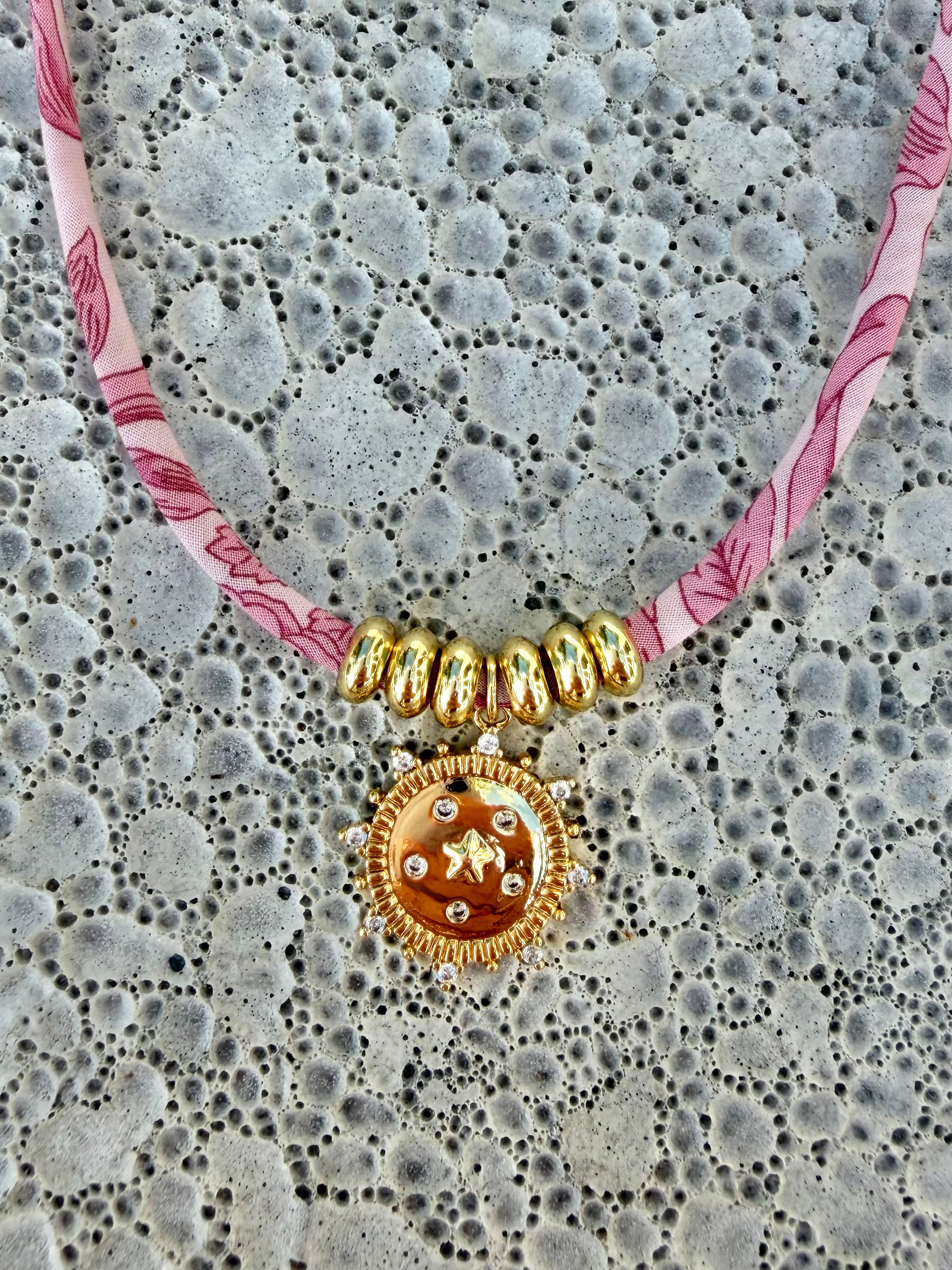 Fabric Necklace- Pink Round Pendant 