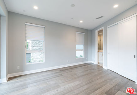 5903 S Westlawn Ave-22.jpg