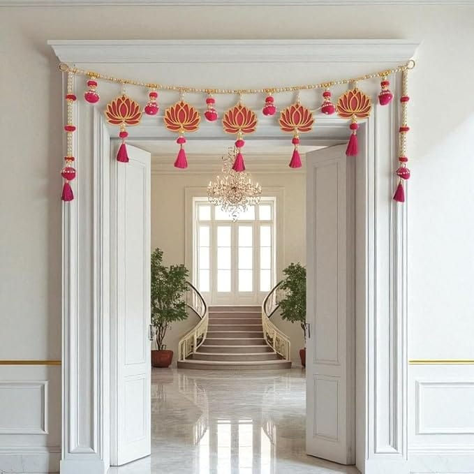 Thumbnail: Lotus and pearl decorative torans 