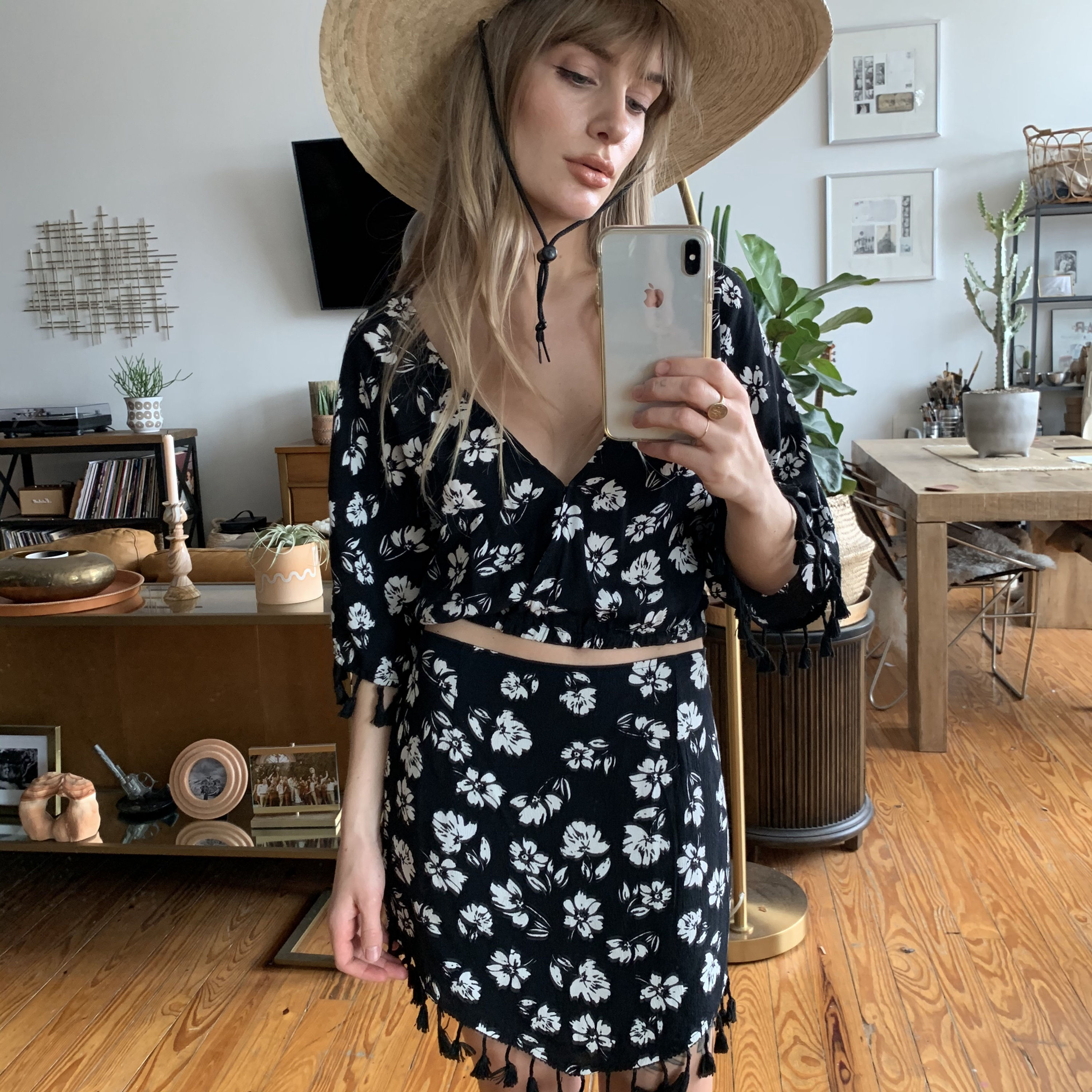 Flower tassel skirt and top set