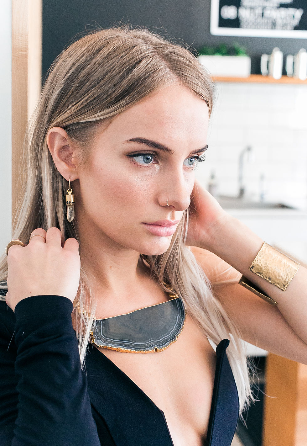 Thumbnail: Sharp Edge