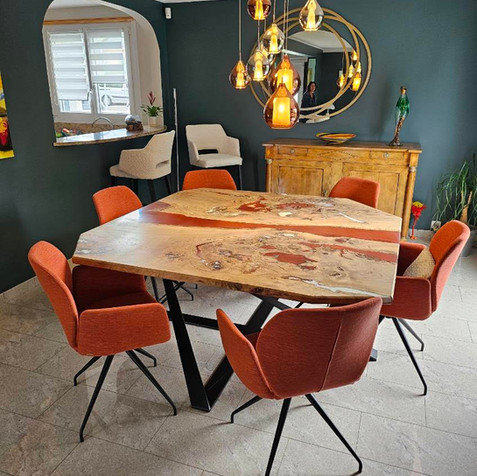 Table epoxy et bois massif - terra cotta et blanc - BPM Agencement Nantes