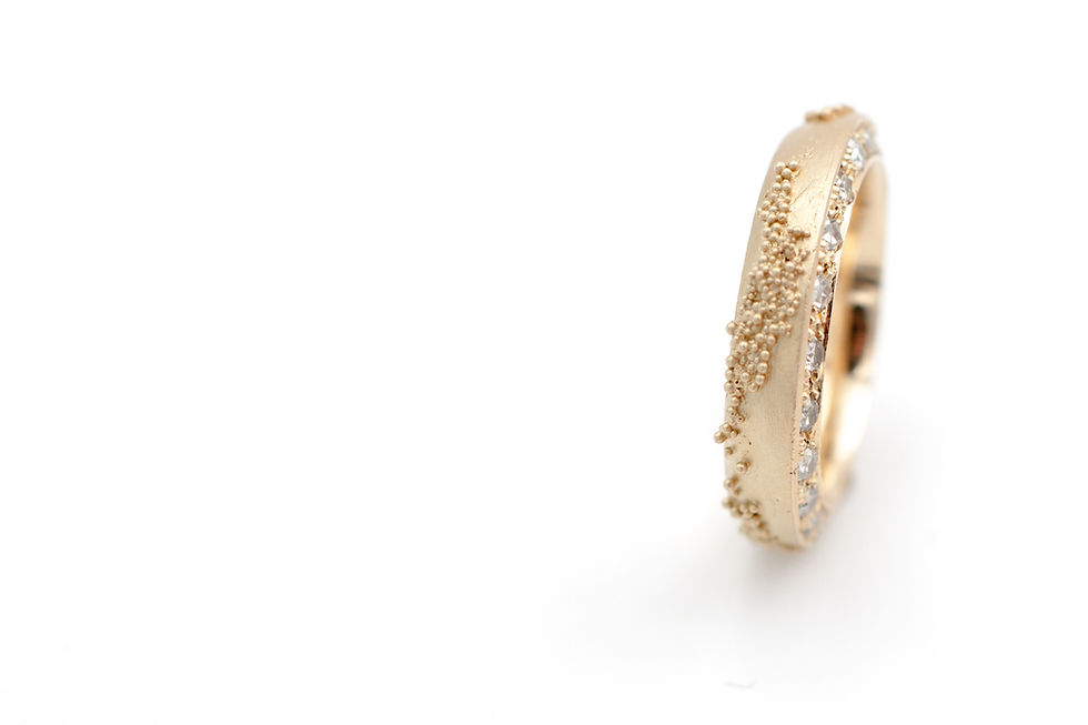 Thumbnail: Globetrotter ring with rosecut diamonds