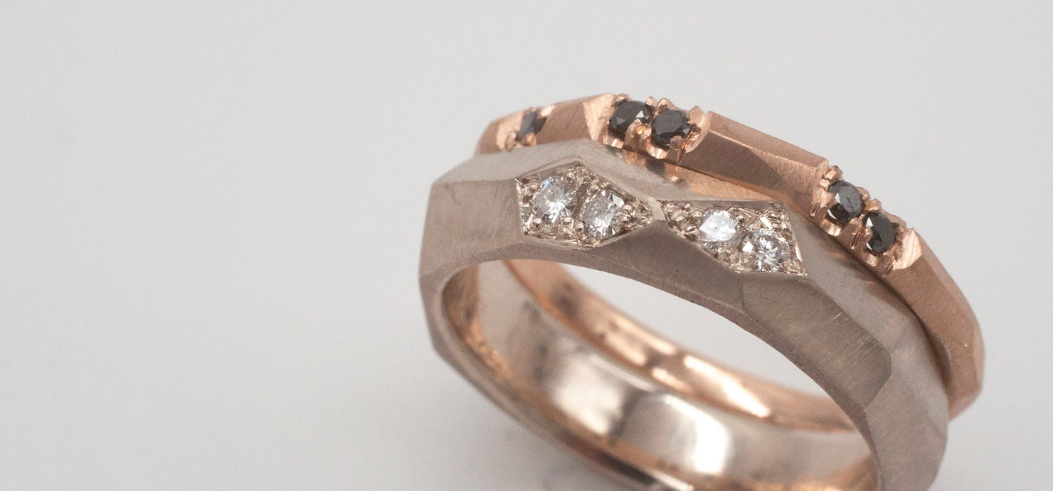 Elisabeth Habiggeometric rocks Ring WG + weiße Dia _2.jpg