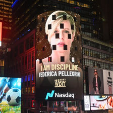 L’8 marzo illumina Times Square: le donne protagoniste della campagna globale “I AM”