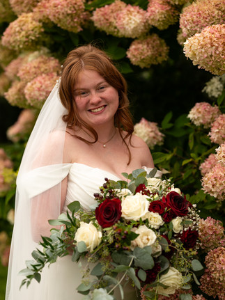 Bride portraits true to color