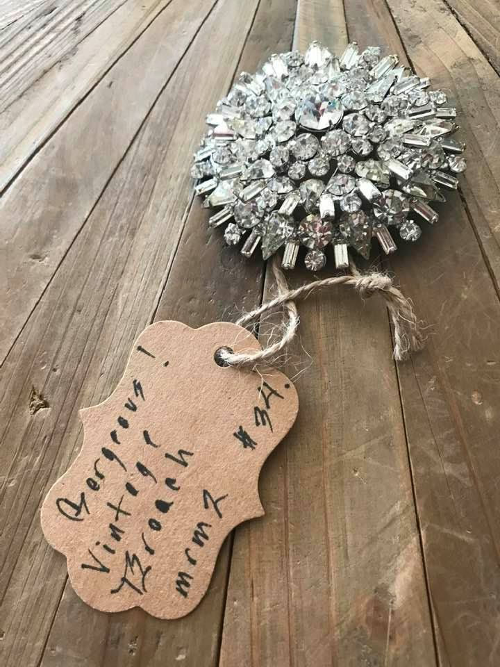 Thumbnail: Vintage Brooch Pin