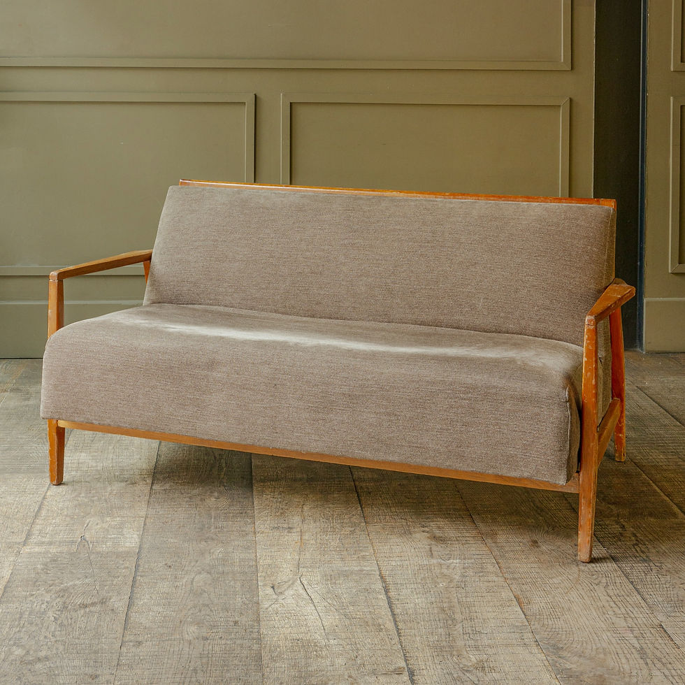 Sofá loveseat marco de madera y tela gris