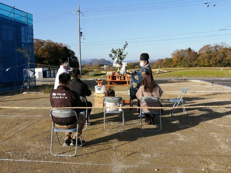 よい天気のなかで地鎮祭を執り行いました