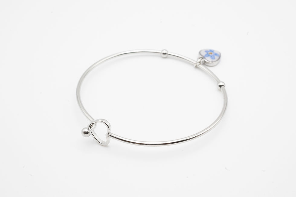 Miniature : Bracciale con charm e chiusura a cuore, con fiori di "Non ti scordar di me"