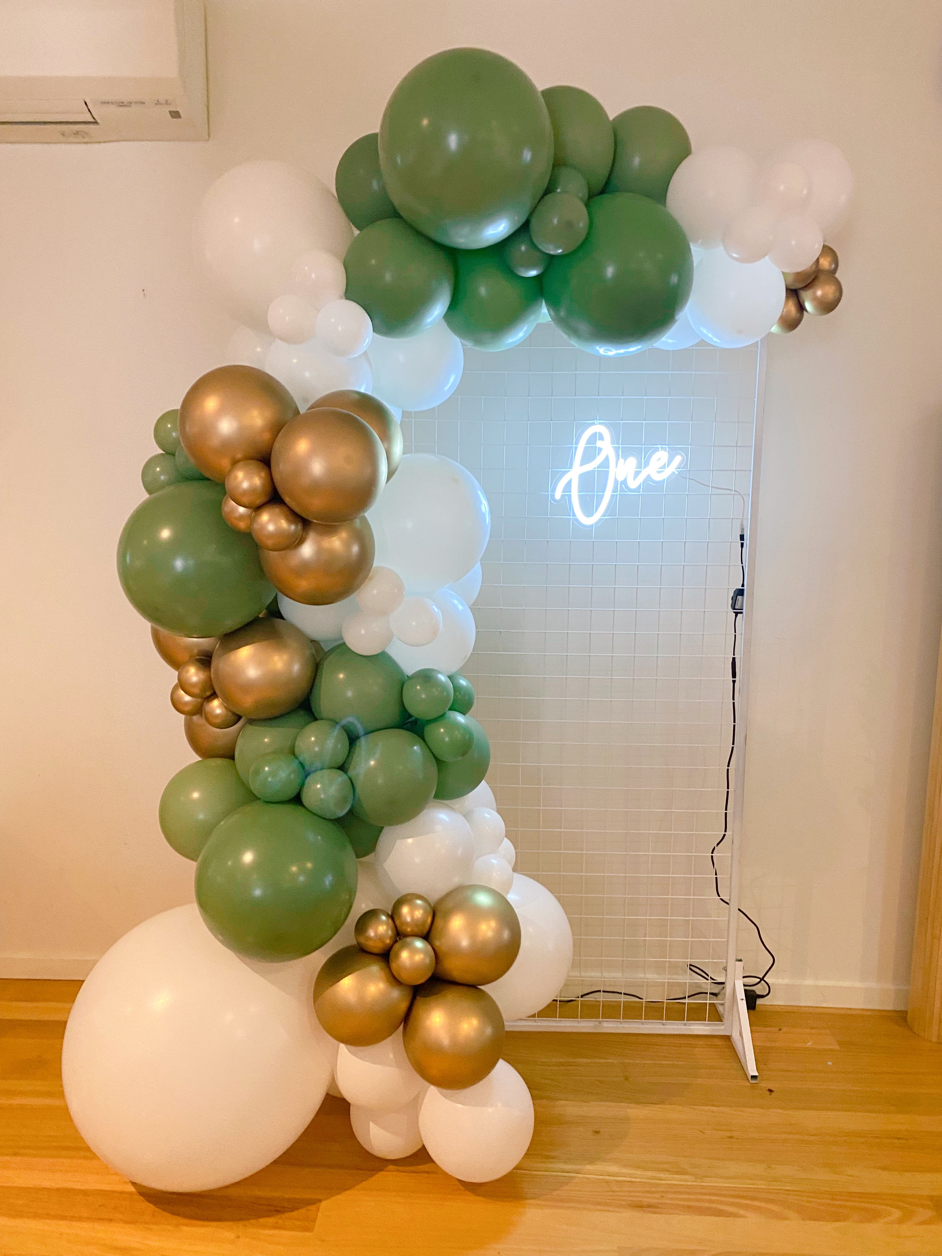 Rectangle Mesh Stand