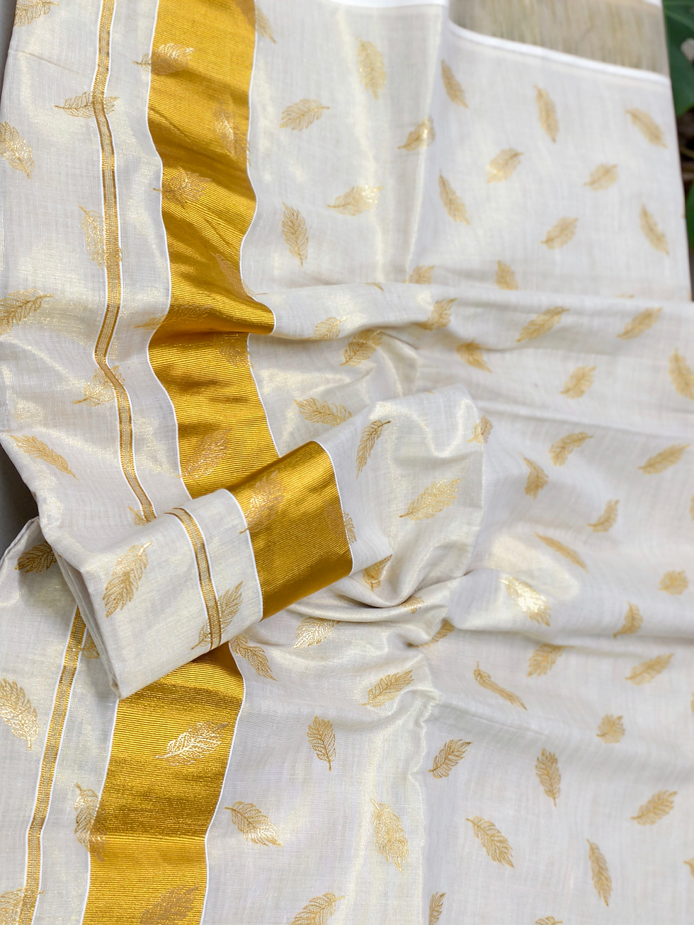 Thumbnail: Tissue saree with full golden feather all over body with blouse 
