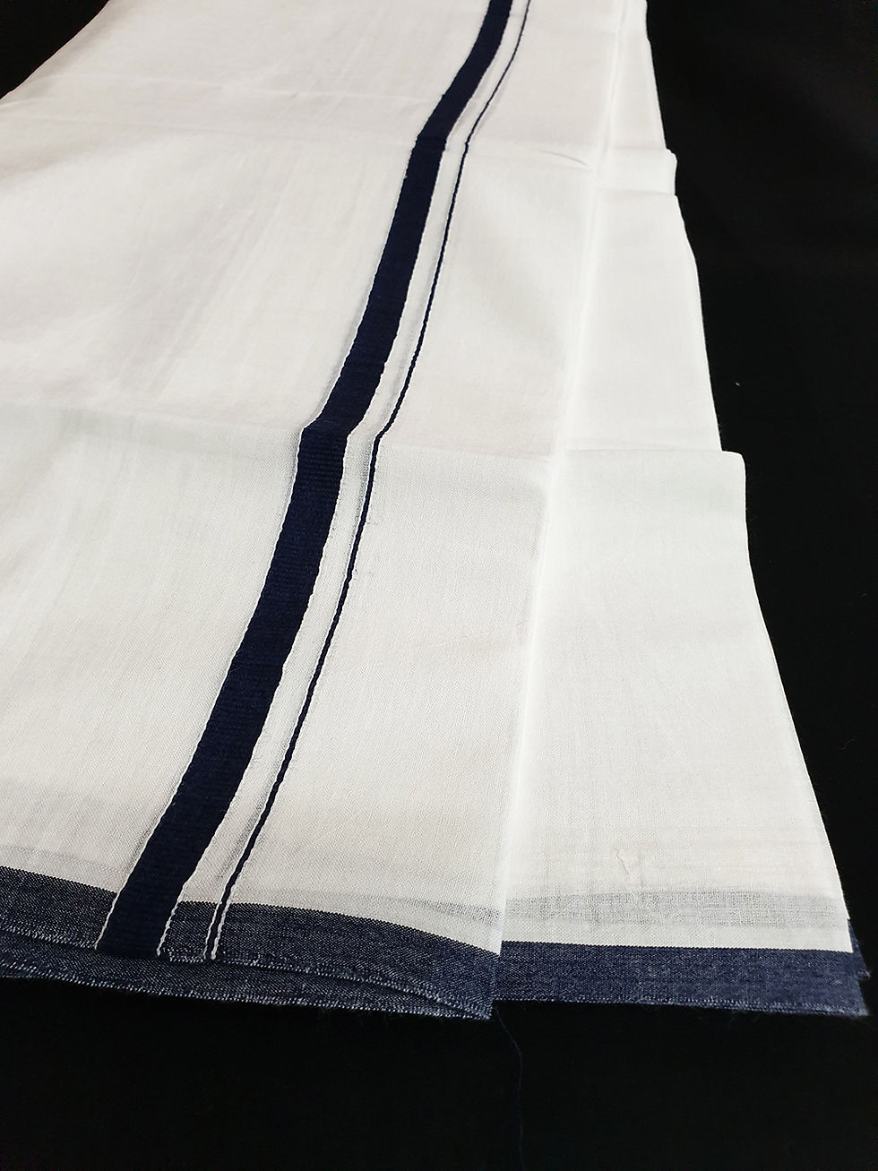 Thumbnail: Kuthampully Men's 100% Cotton Bleached Dhoti _ 1/2" Inch