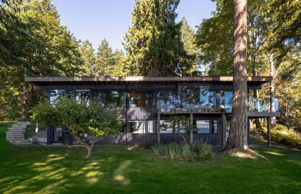 South Face Construction, Vancouver Island's Best Passive House Certified Home Builder. Stephenson Point Custom Home Exterior Back Photo 2