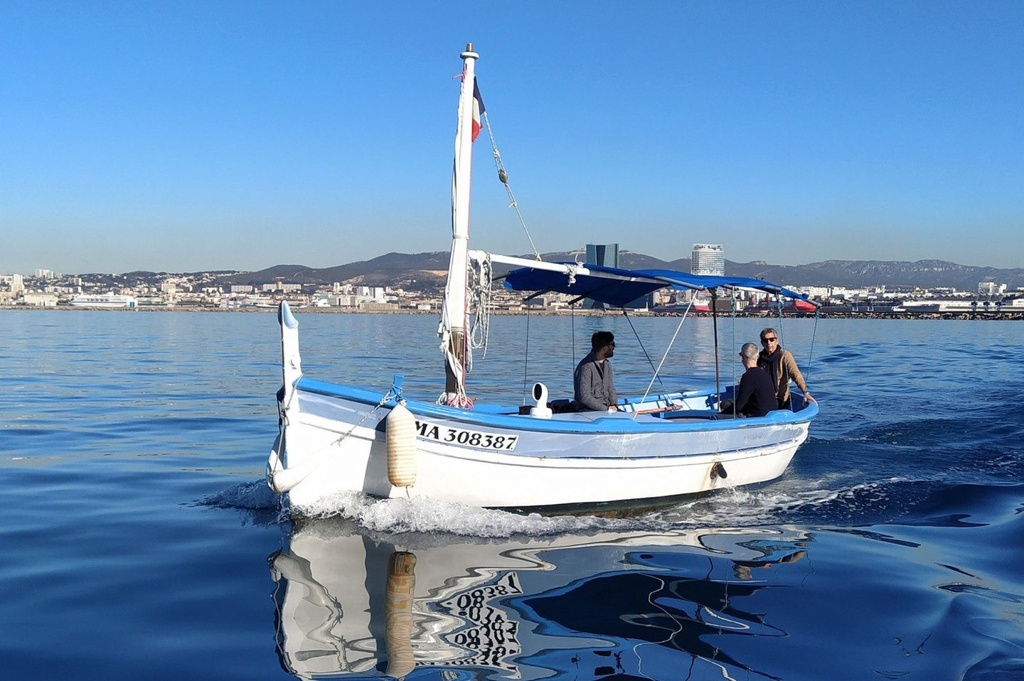 Location bateau Calanques de Marseille avec skipper
