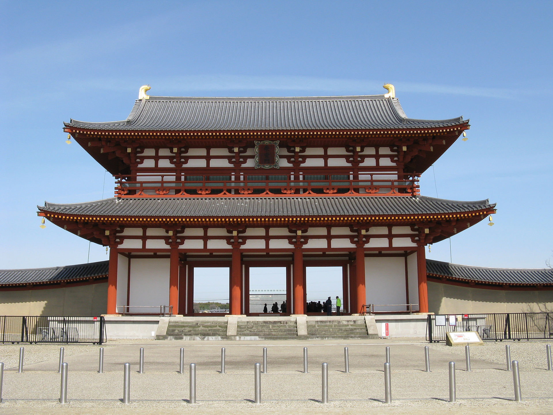 Sarusawa Blog _ Heijokyo Suzakumon _ KENPEI Wikipedia Creative Commons