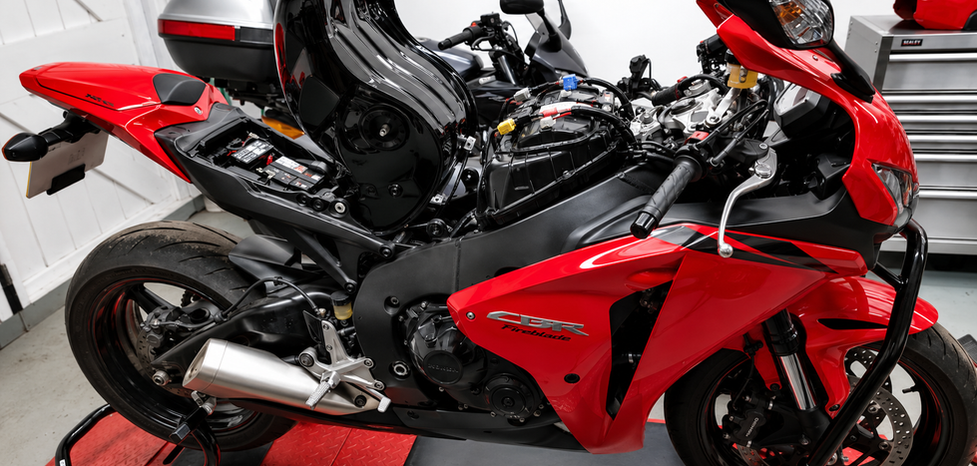 Martins Superbike Service Workshop