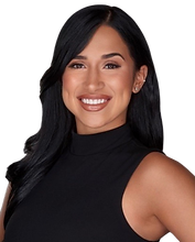Jannette Photo.png