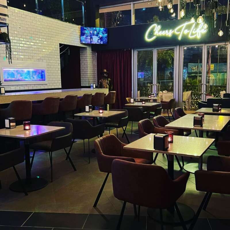 LADIES NIGHT – Une soirée 100 % filles au Cheers, Cap Nord ! 💃✨