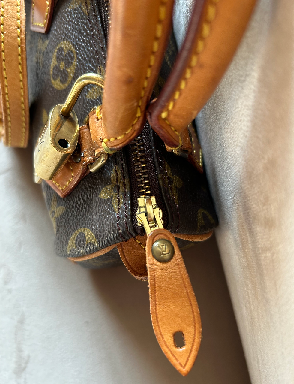 Miniatura: Nano Speedy with strap and lock