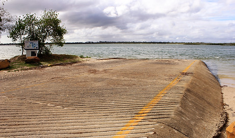 Boat Ramp Access Walkers Point | Caravan & Camping Woodgate