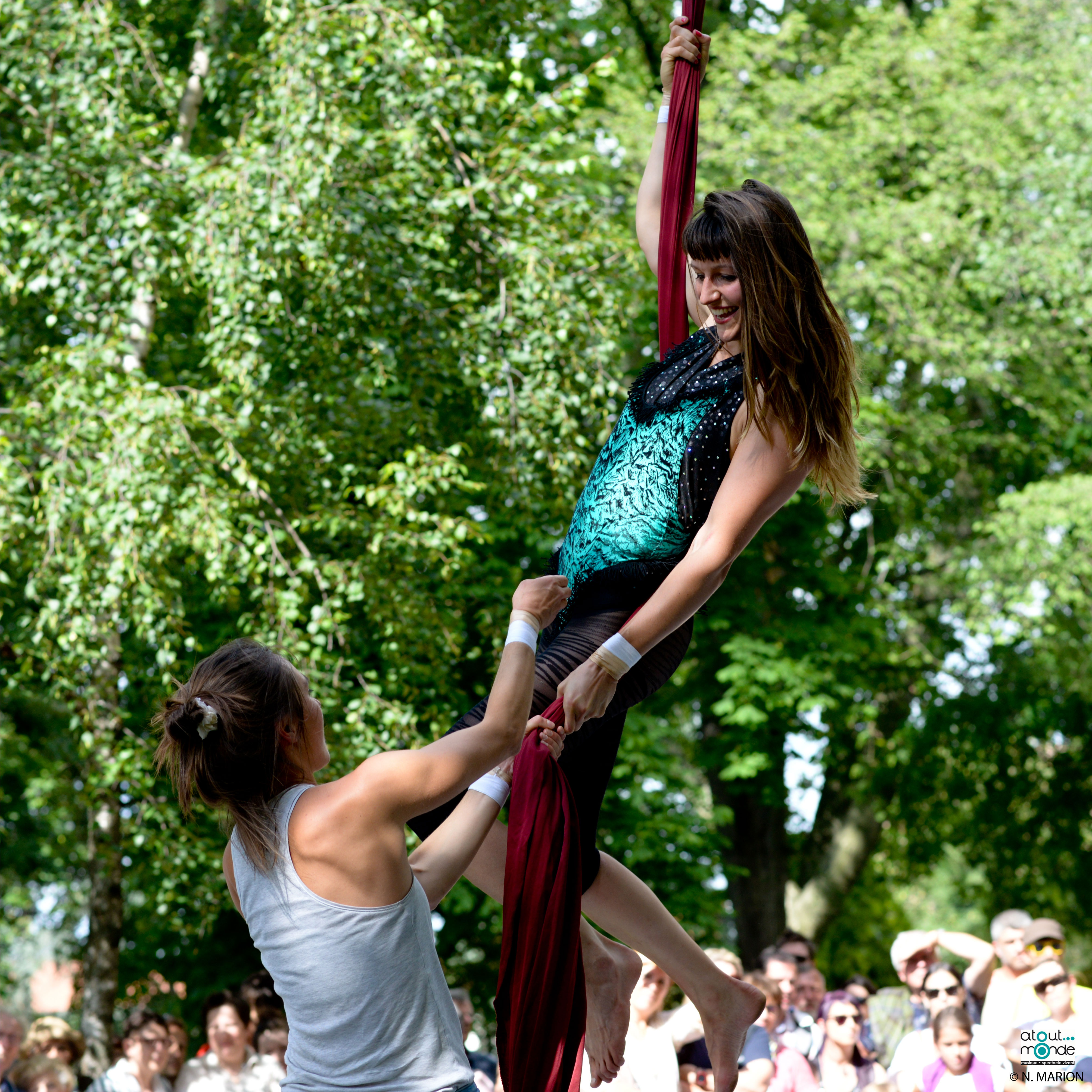 deux dames au volant