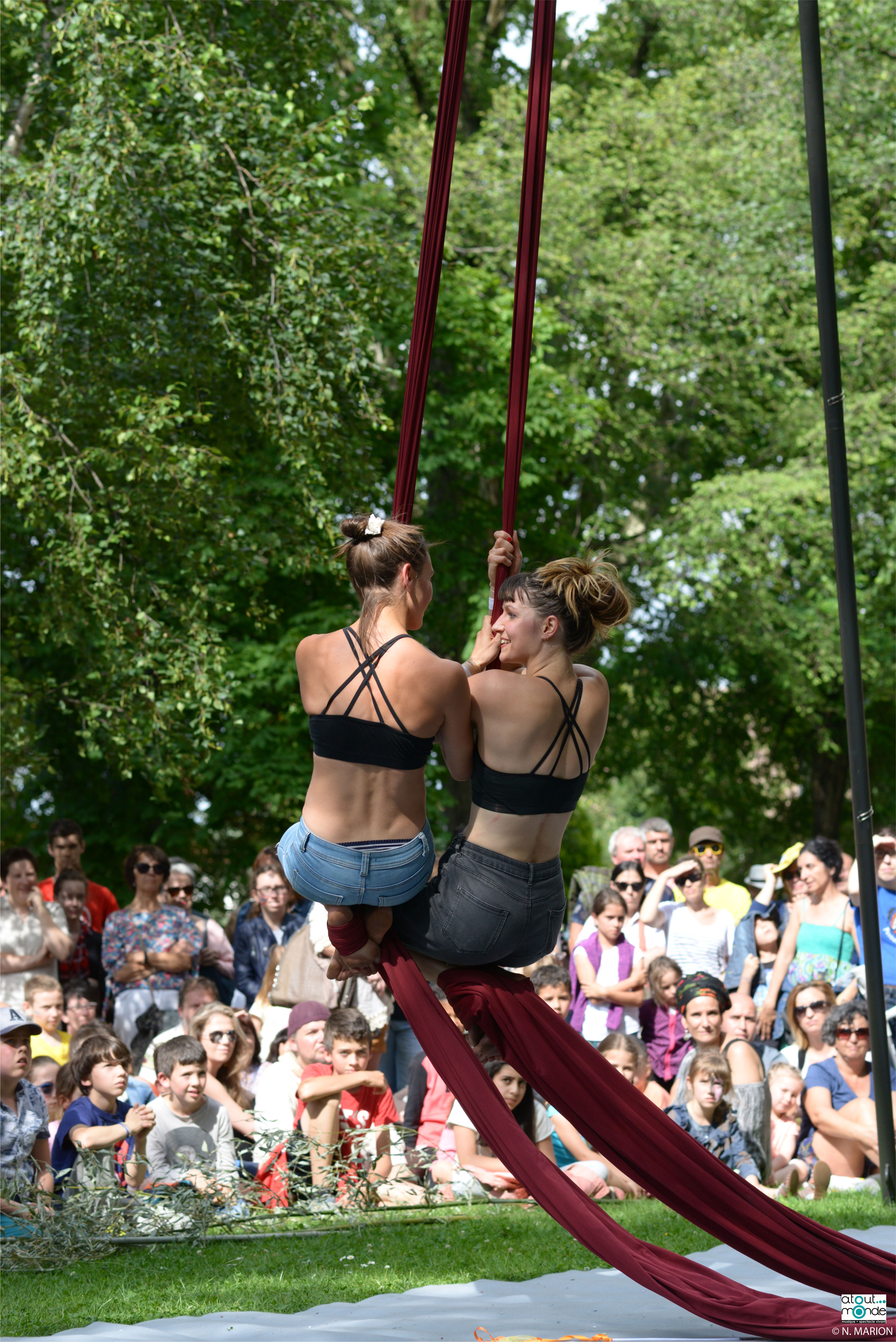 deux dames au volant
