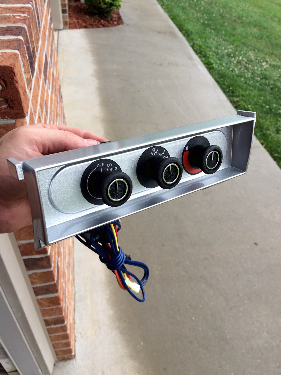 Thumbnail: Oval Heater Control Panel
