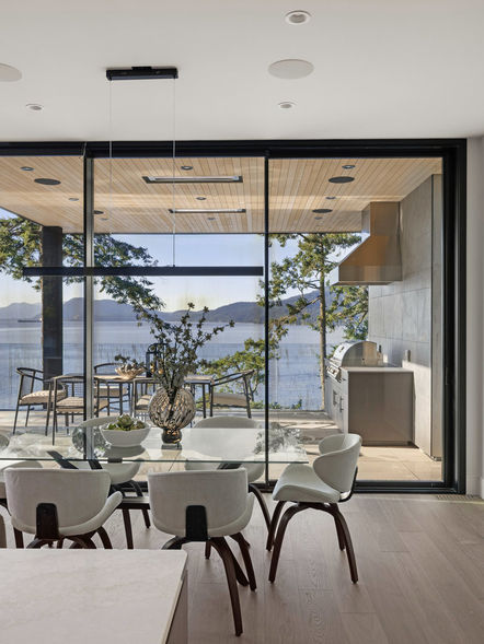 Dining Room Coastal West Coast Design Inspo