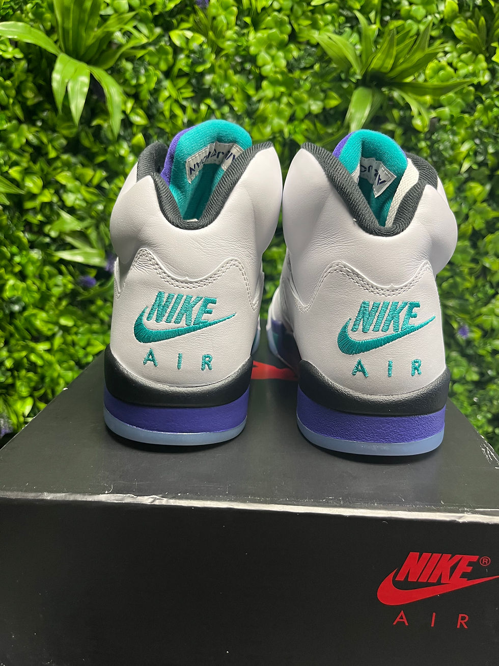 Thumbnail: Jordan 5 “White Grape” sz 8.5 New