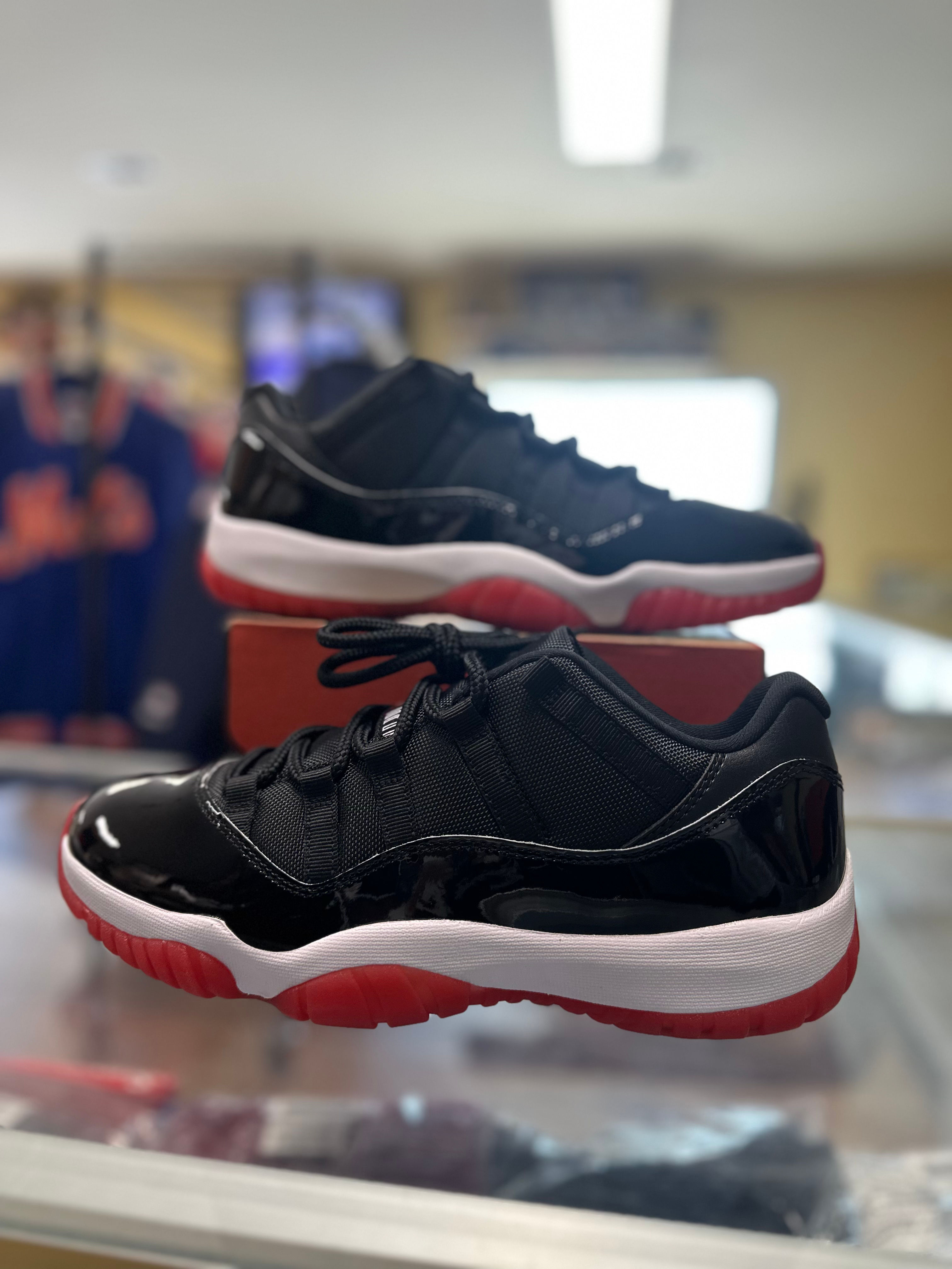 Jordan 11 Low “Bred” sz 10.5 New 