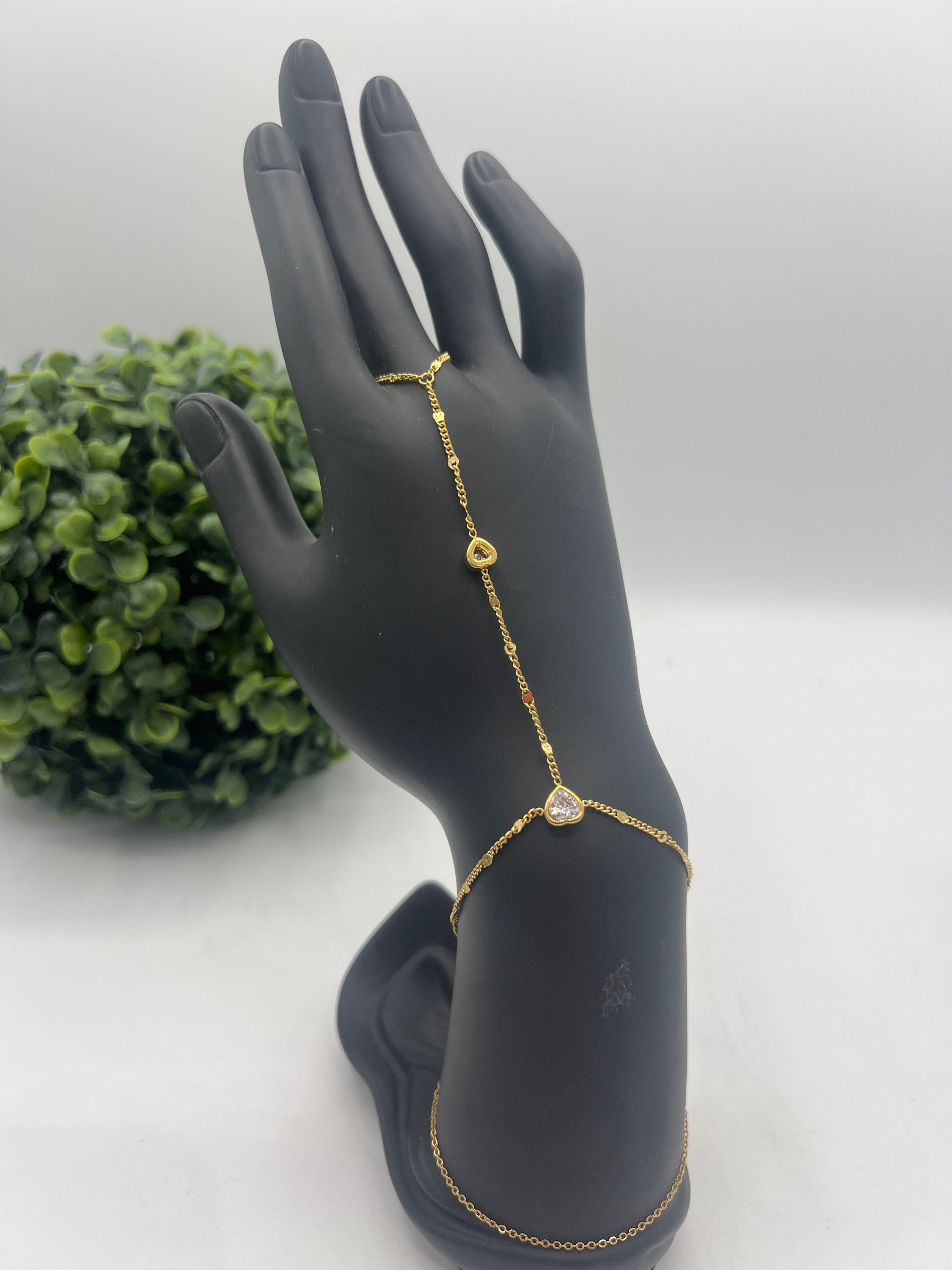 Parure de main 