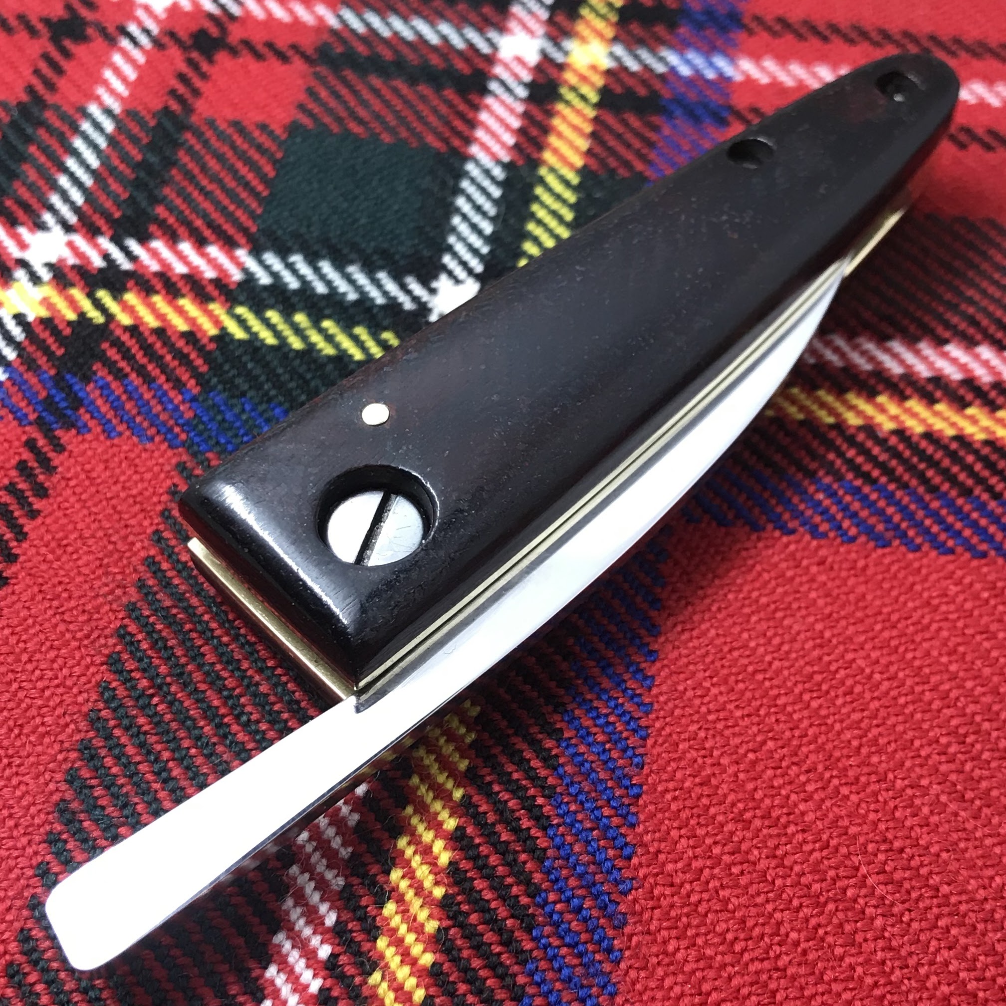 Thumbnail: 2" Tartan Friction Folder