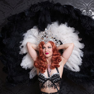 Ruby de Cadence: Black Velvet by Nicolai Wommer