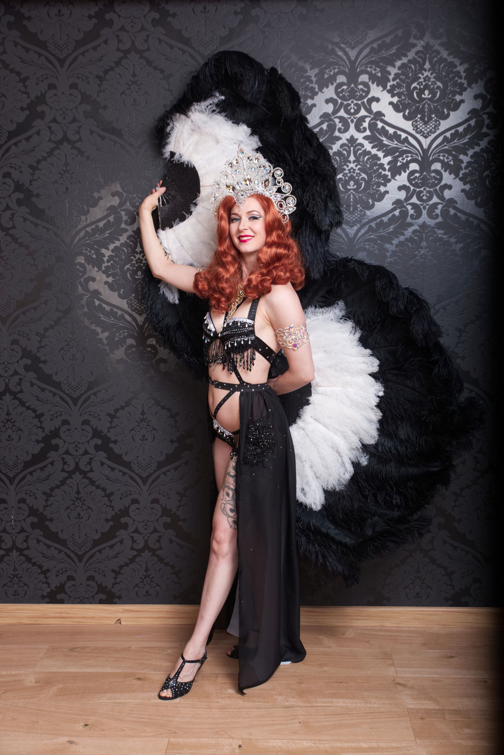 Ruby de Cadence: Black Velvet by Nicolai Wommer