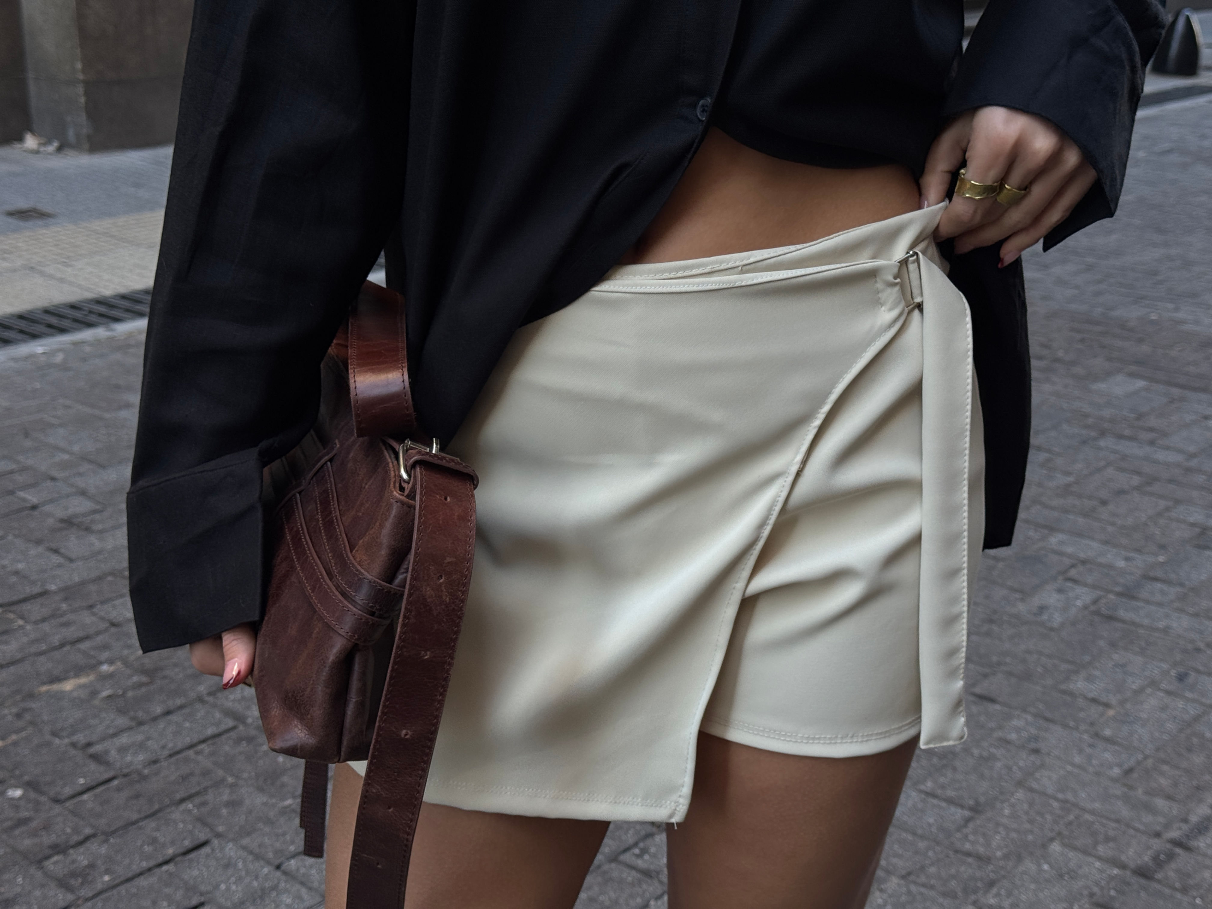 Short Pollera Sastrero Hebilla