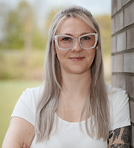 utf-8''Sarina außen.jpg
