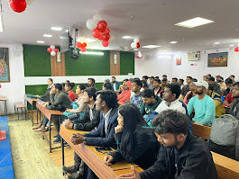 Top 10 Reasons Why Toppers Choose the Best Coaching Institute for IAS in Delhi