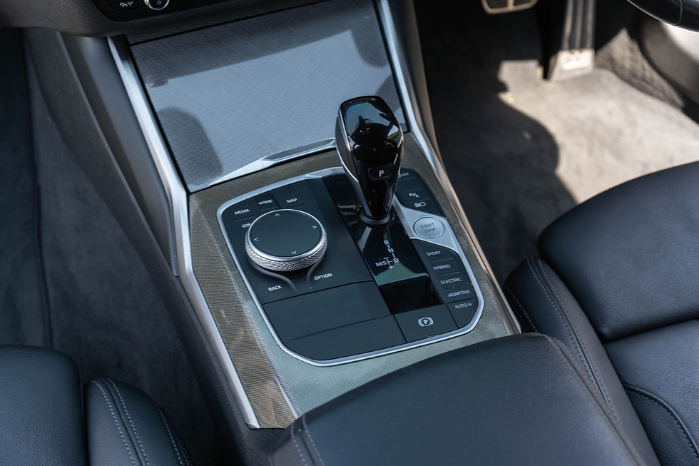 Thumbnail: BMW 330e xDrive M Sport Pro Edition, 2022